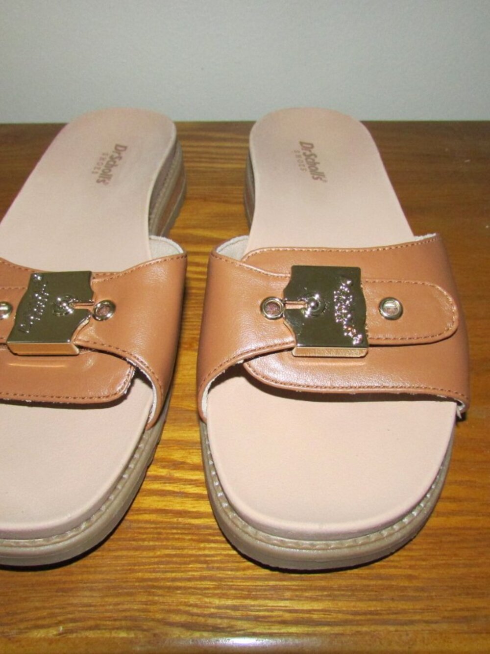 NEW WITHOUT TAGS DR SCHOLL'S SLIDES